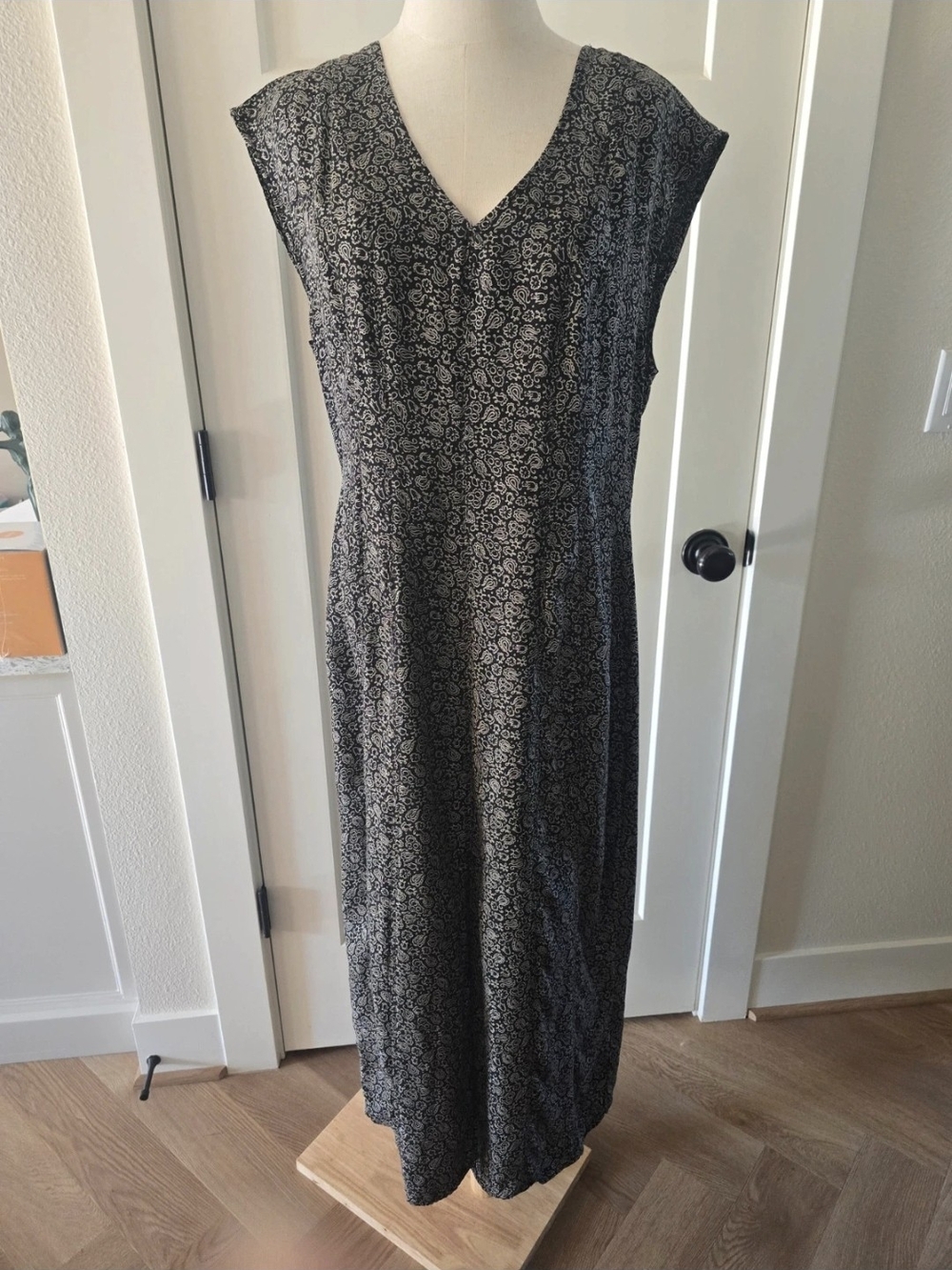 Madewell Black Floral V-Neck Maxi Dress